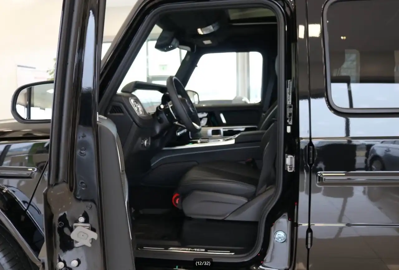 Mercedes-Benz G 63 13