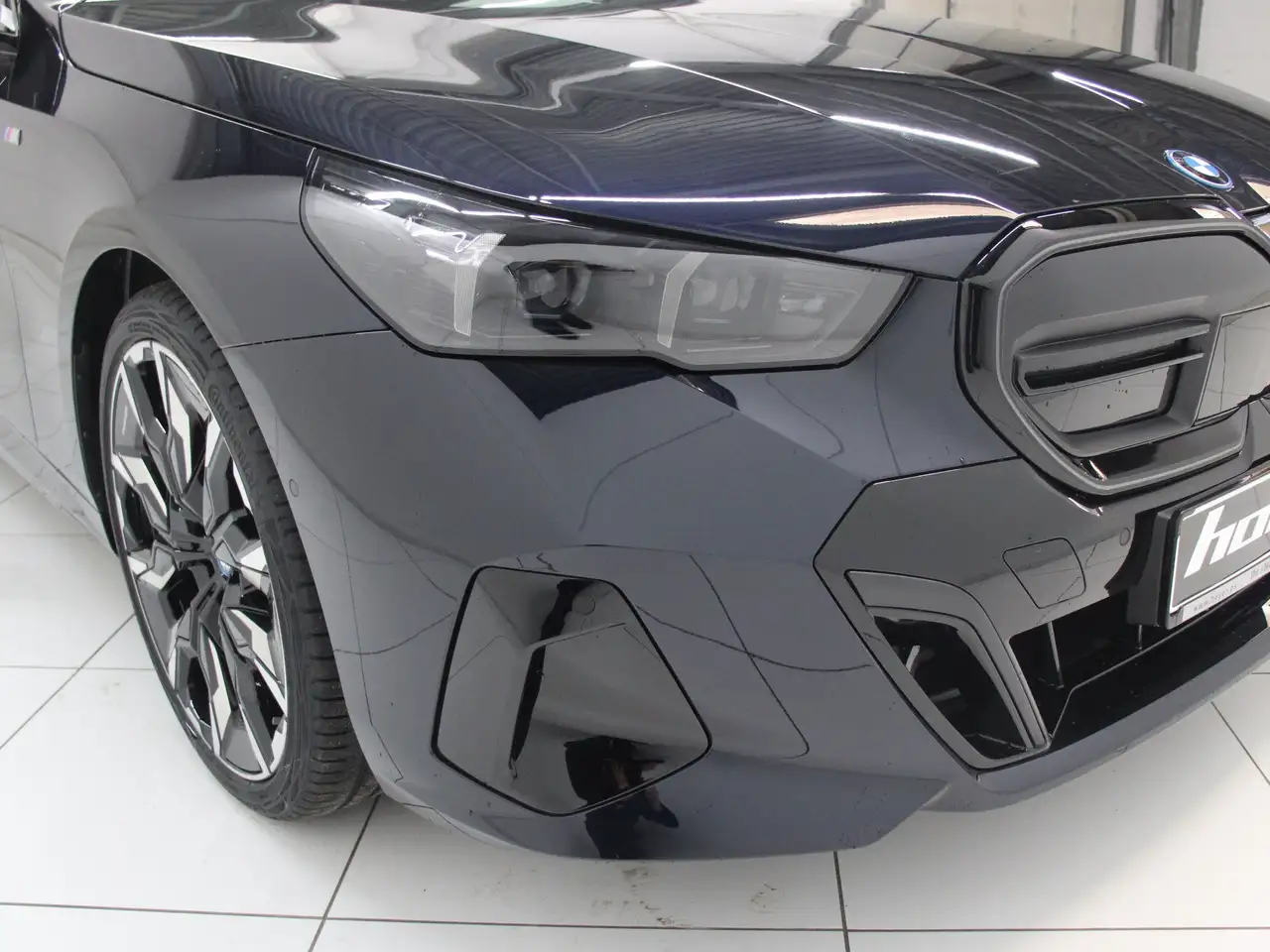 BMW i5 9