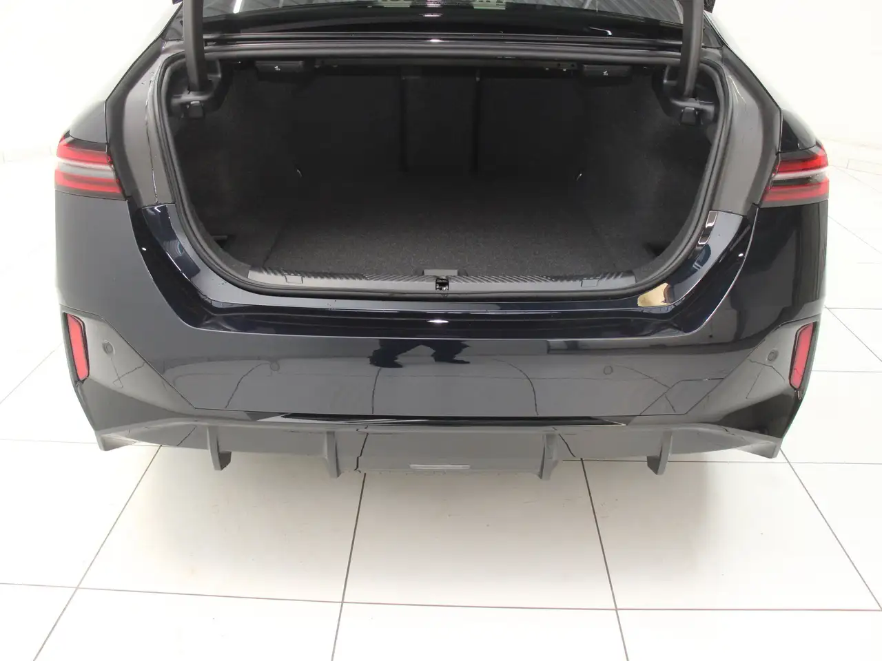 BMW i5 11