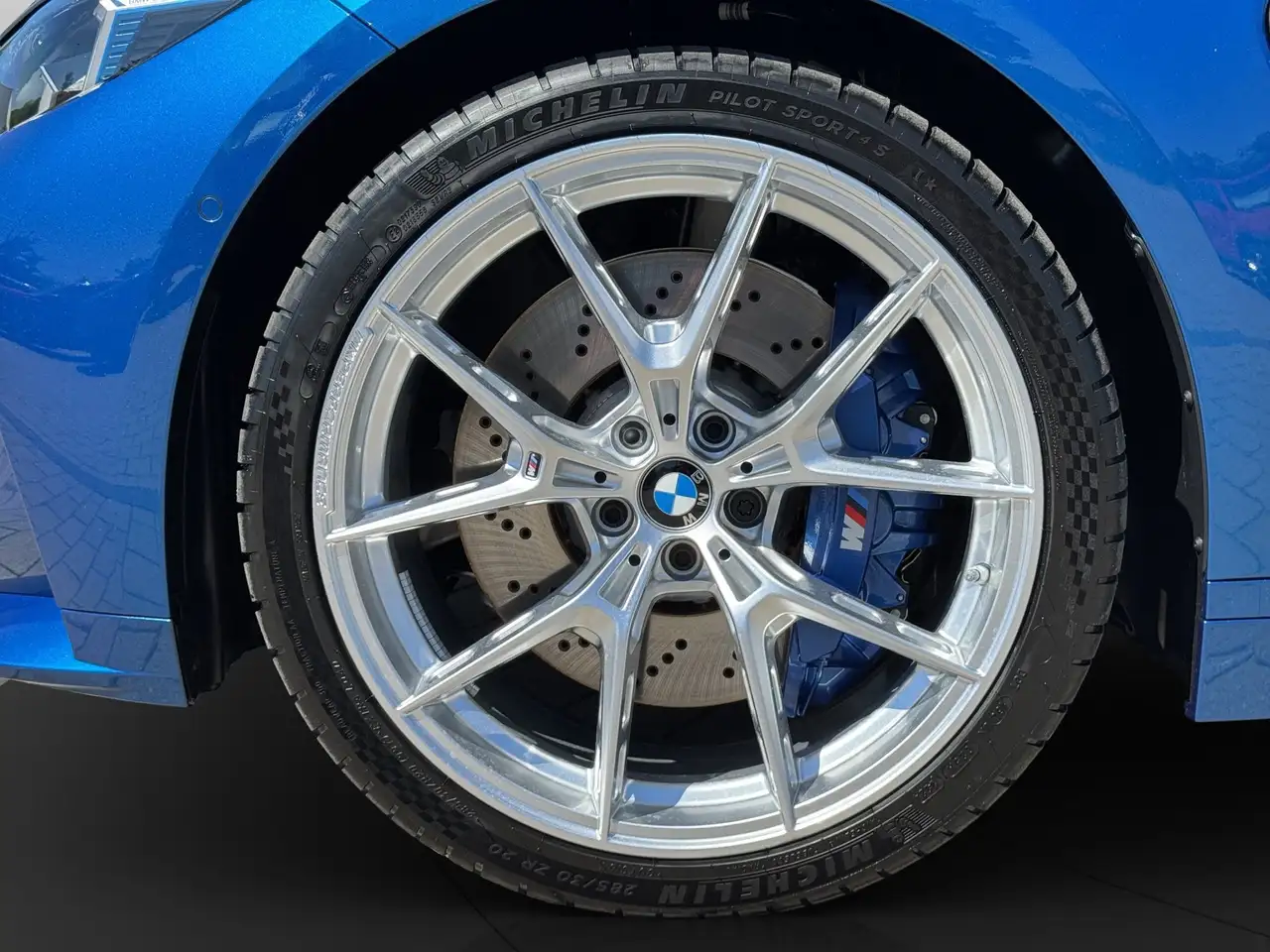 BMW M4 9