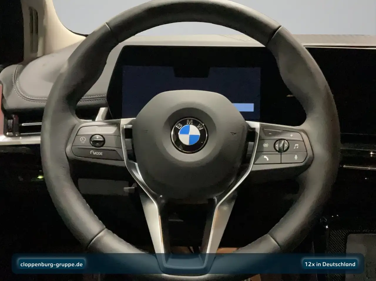 BMW 218 i 13