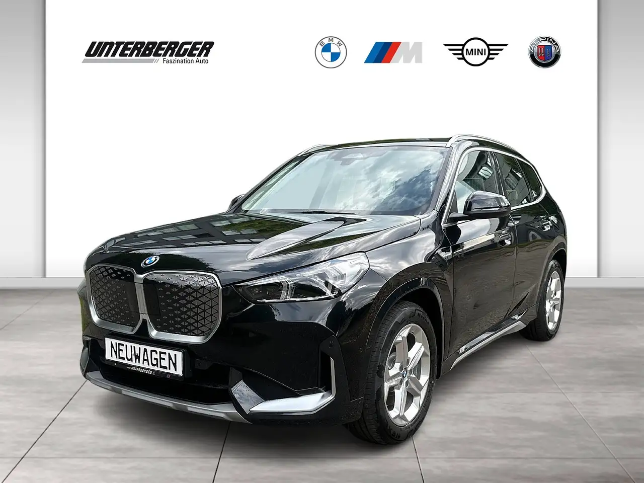 BMW iX1