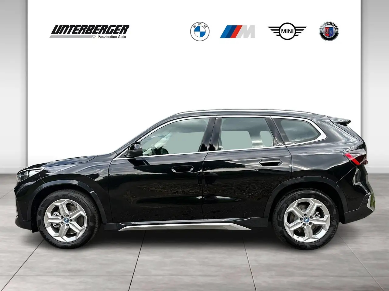 BMW iX1 3