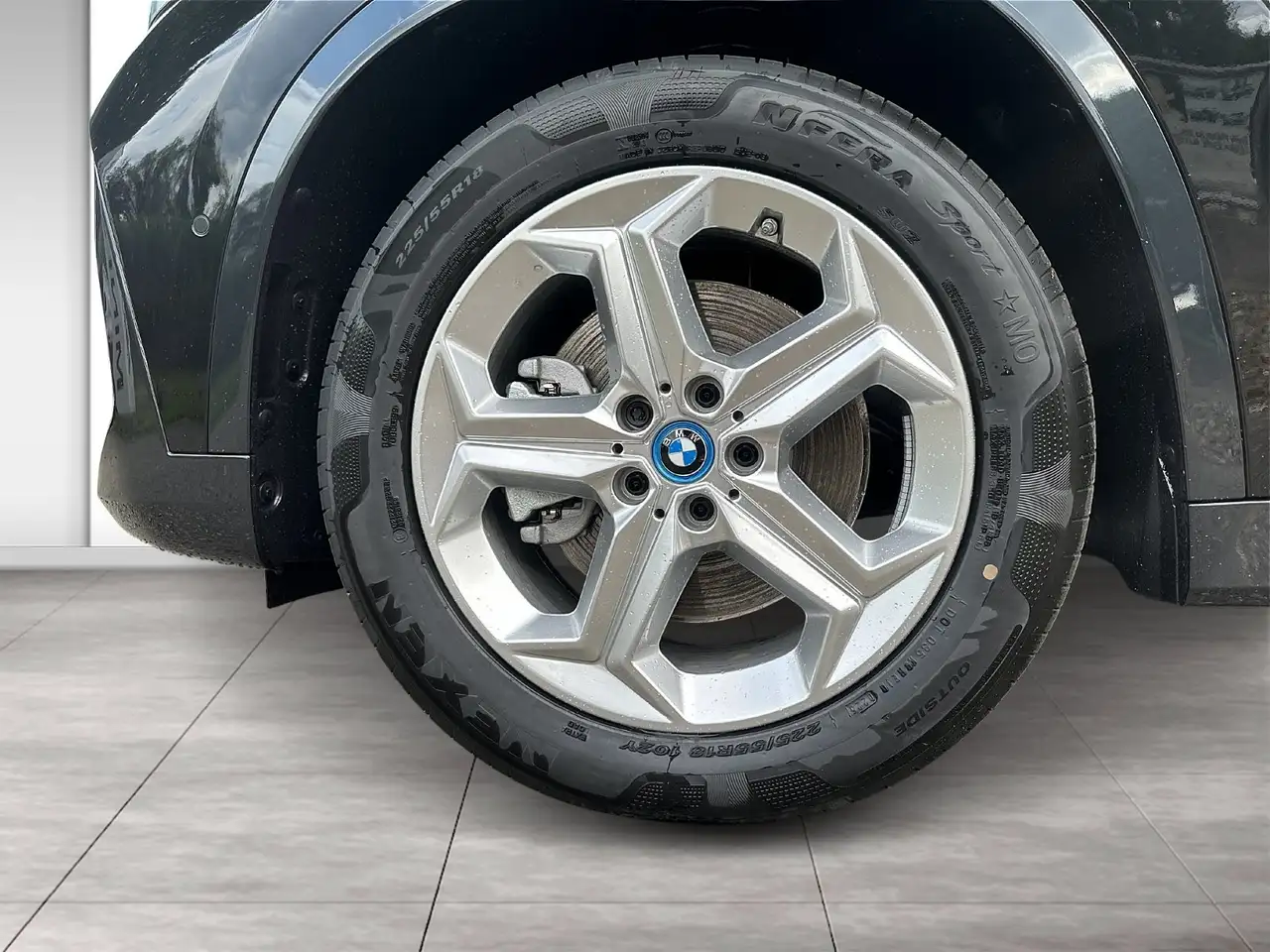 BMW iX1 6