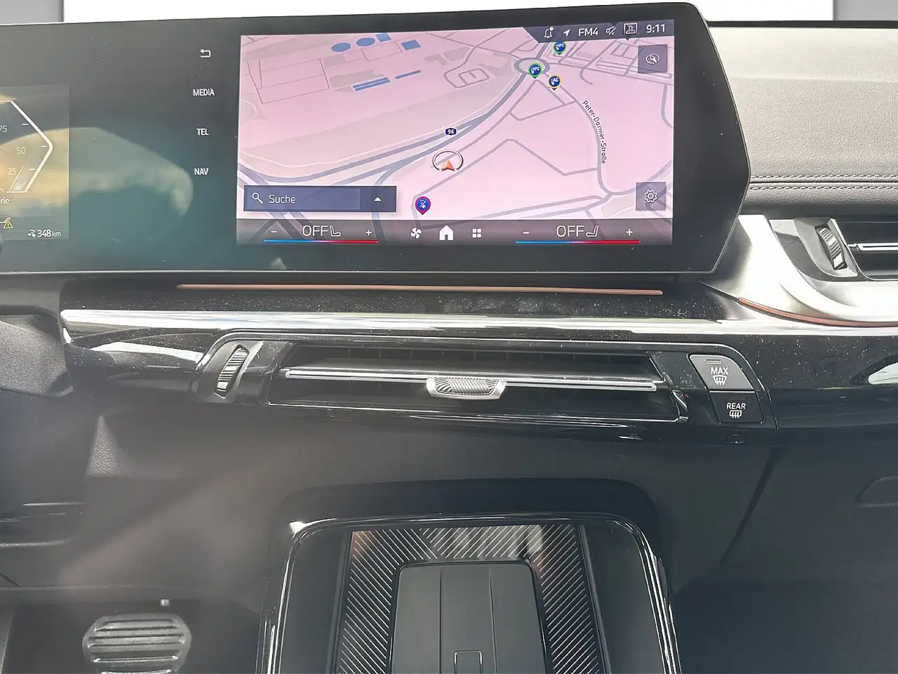 BMW iX1 8