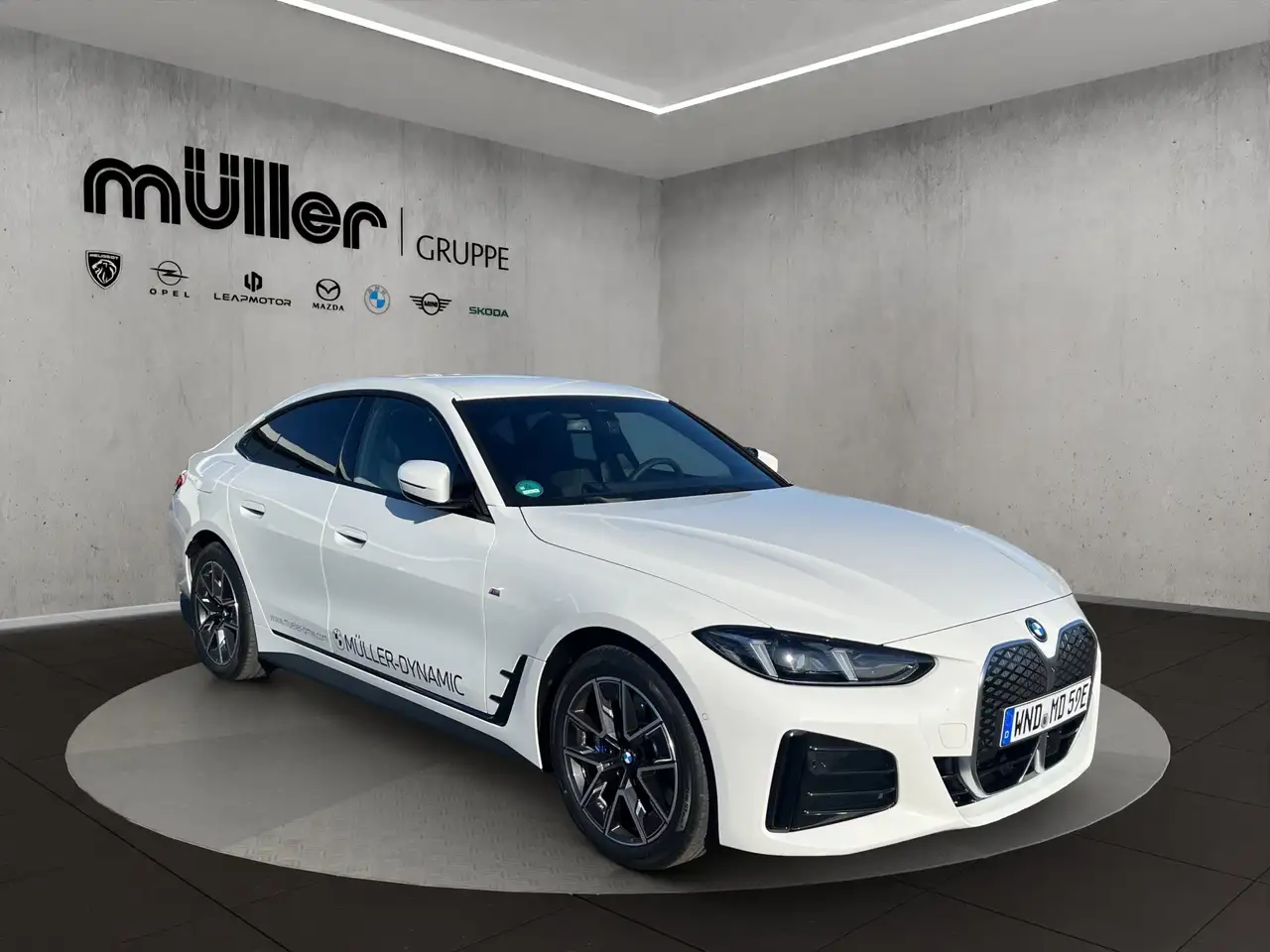 BMW i4 3