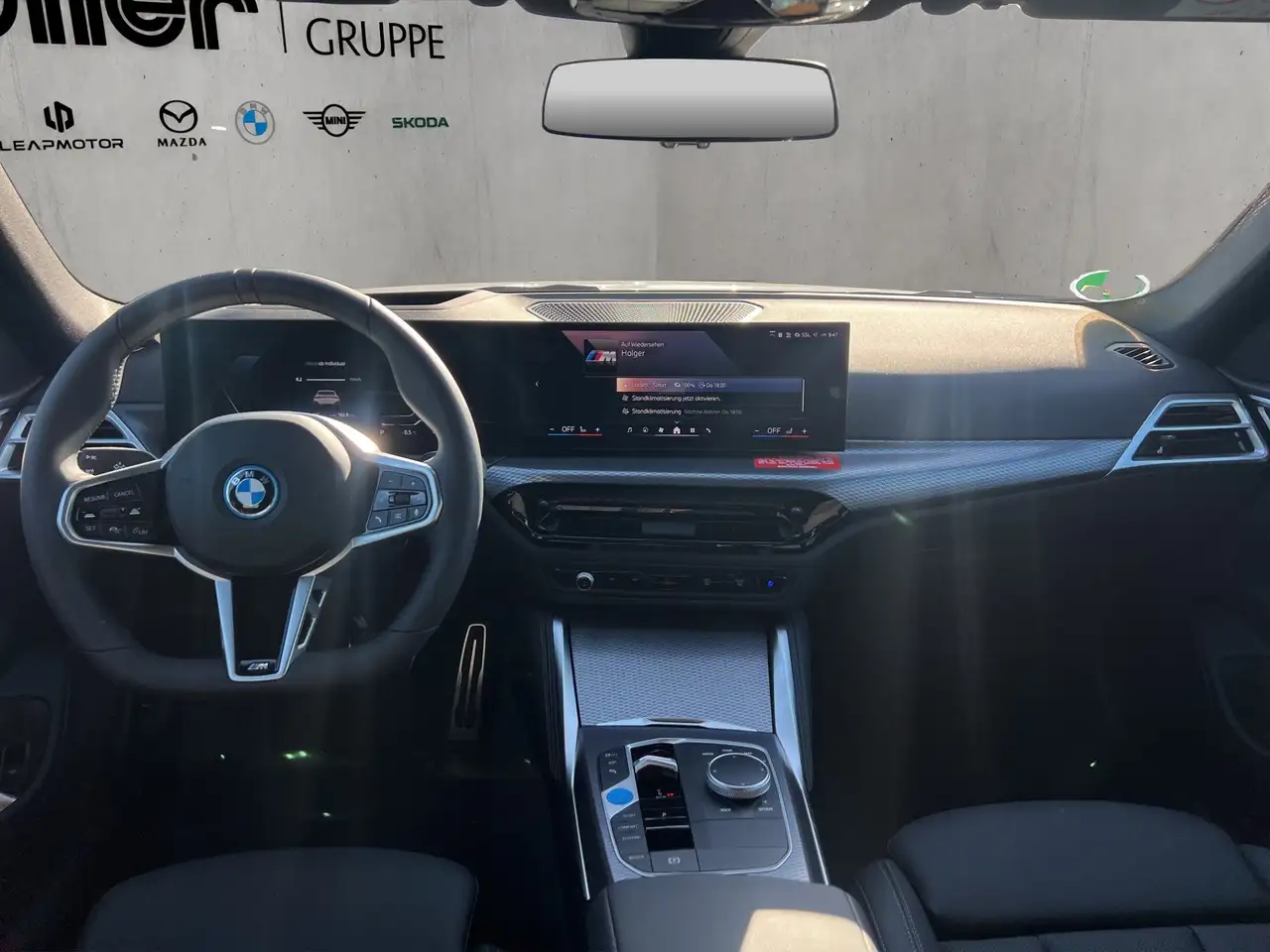 BMW i4 14