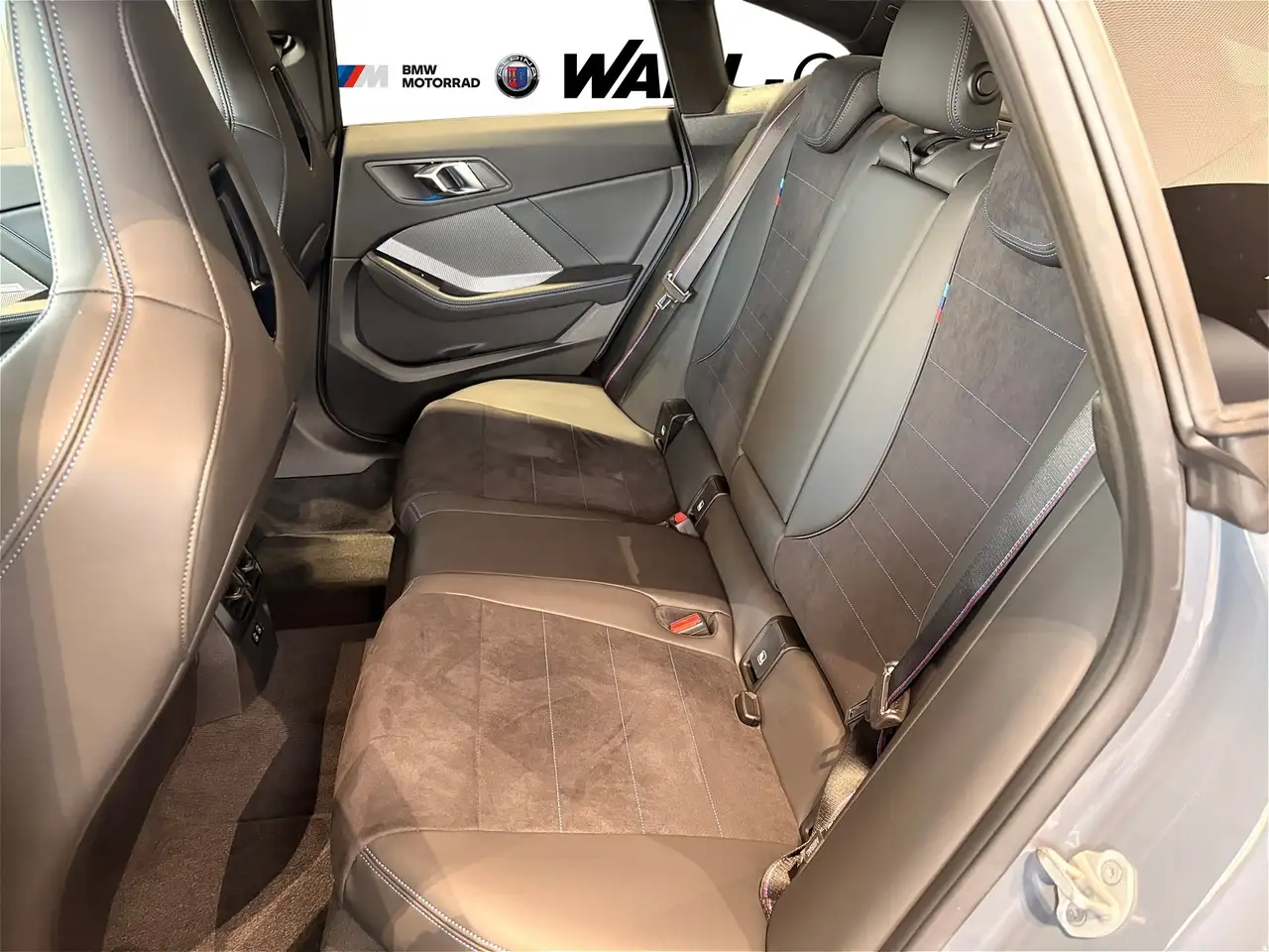 BMW 235 12