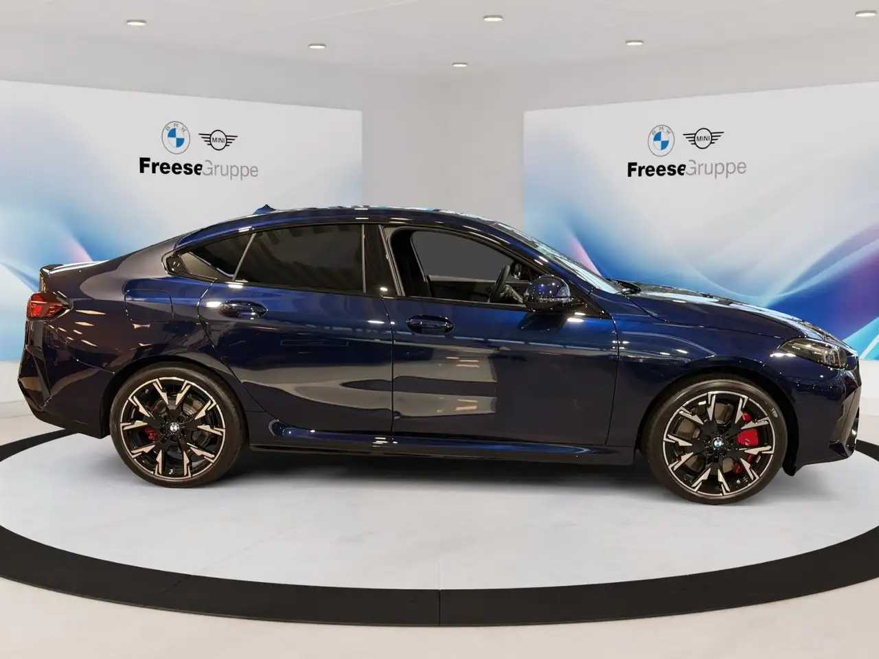 BMW 223 7
