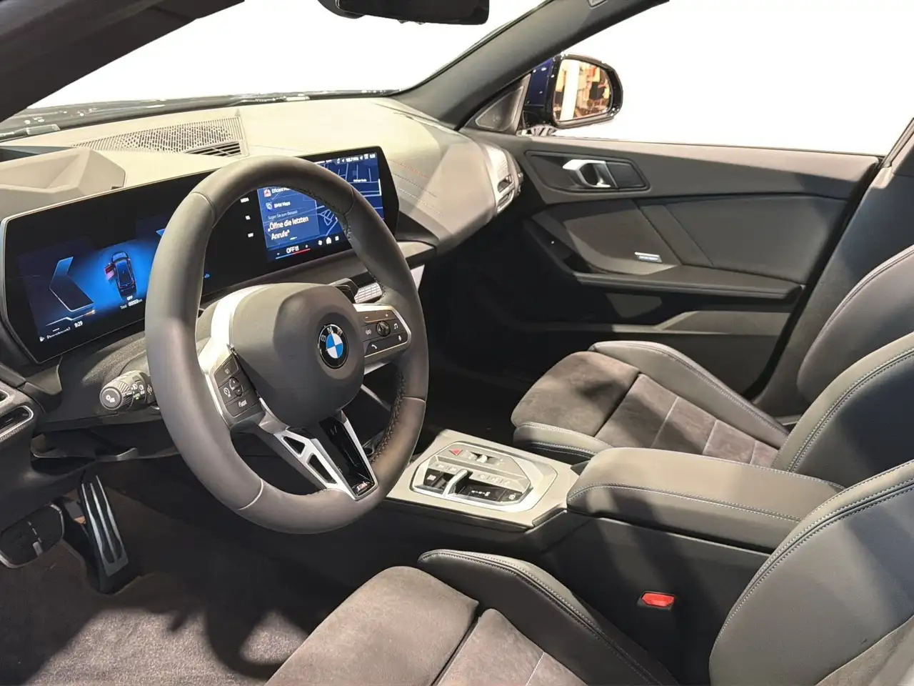 BMW 223 14