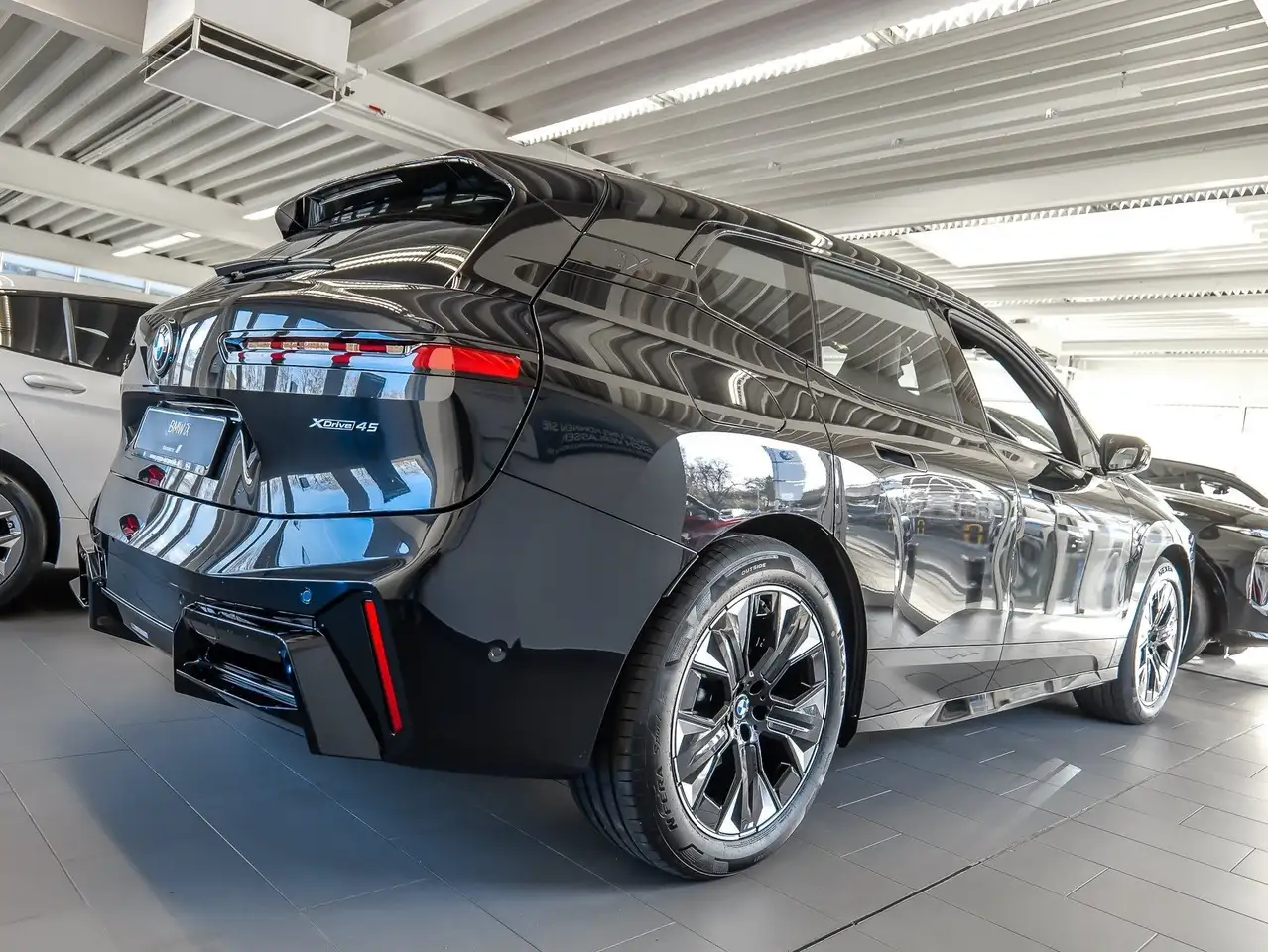 BMW iX 2