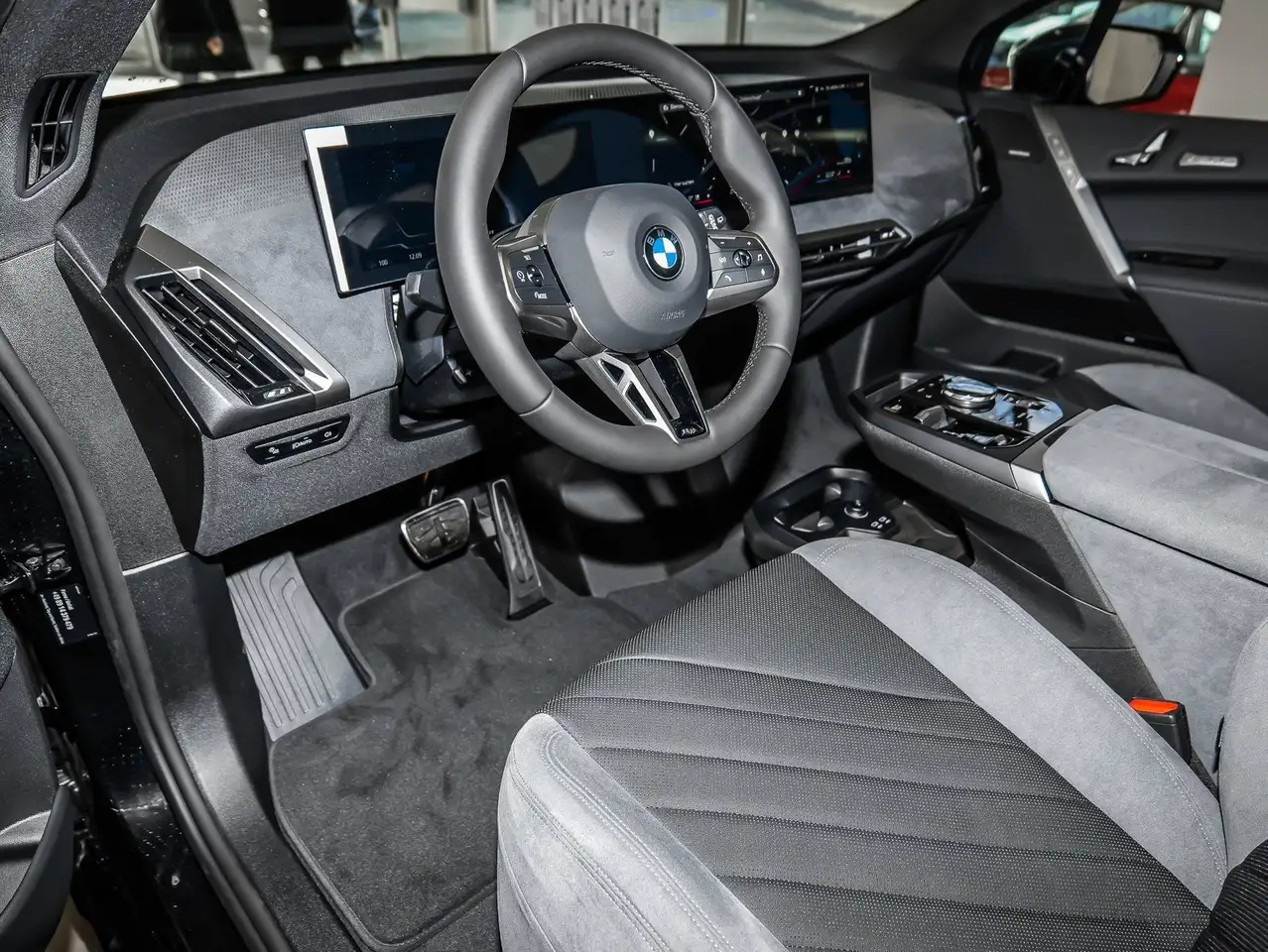 BMW iX 5
