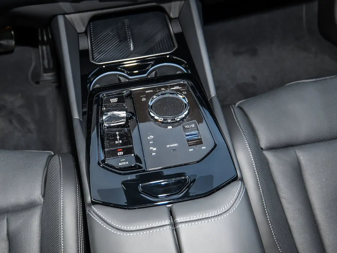BMW i5 11
