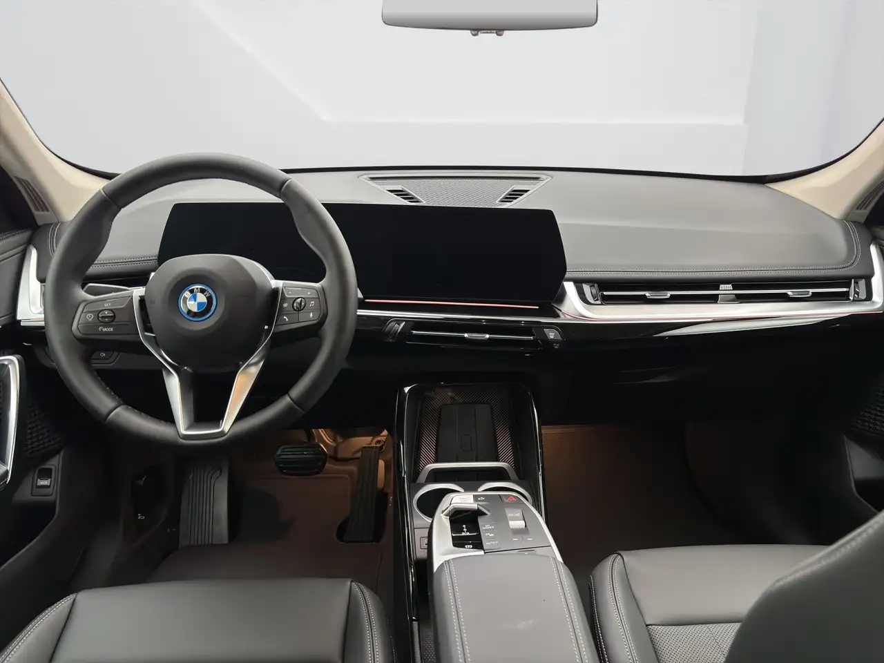 BMW iX1 5