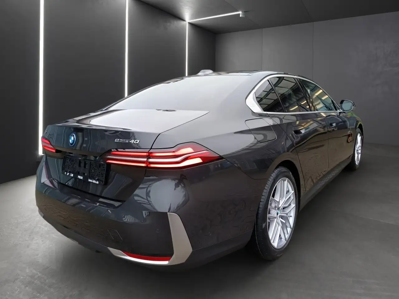 BMW i5 4