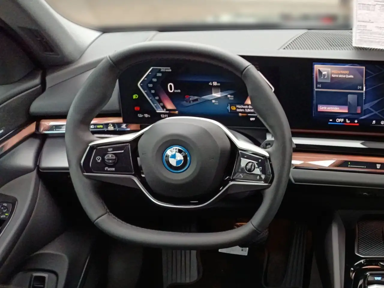 BMW i5 14