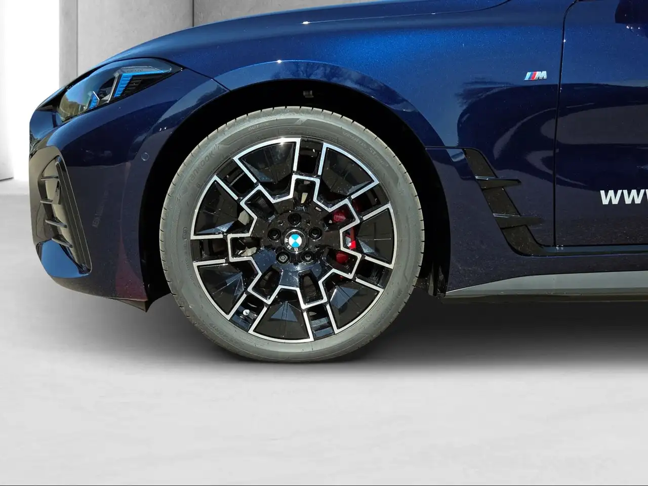 BMW i4 4