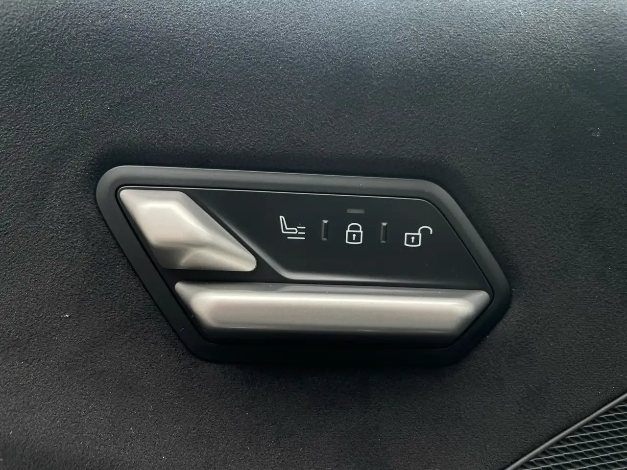 BMW iX3 50 7