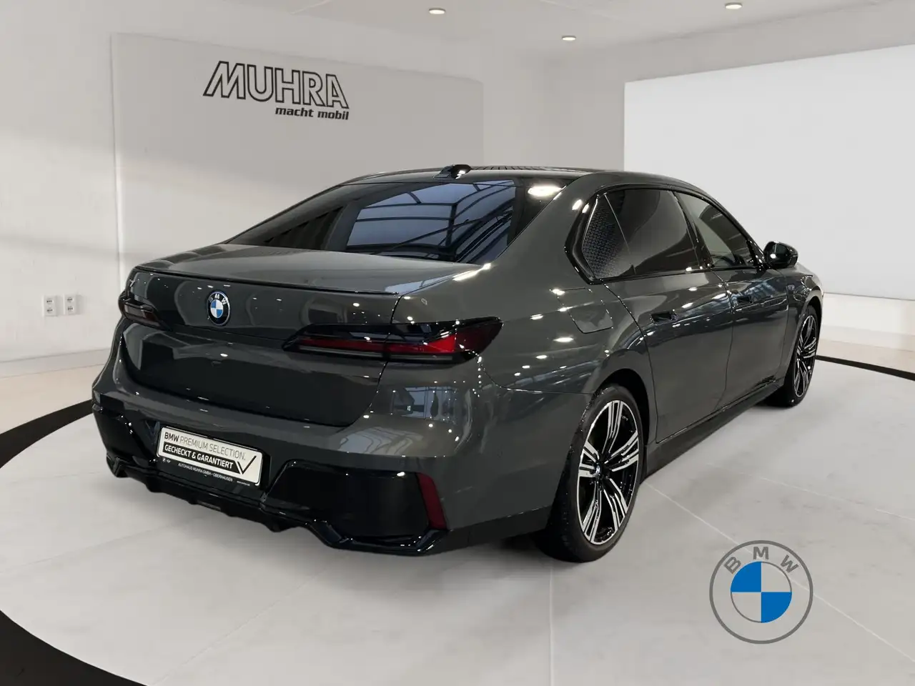 BMW i7 5