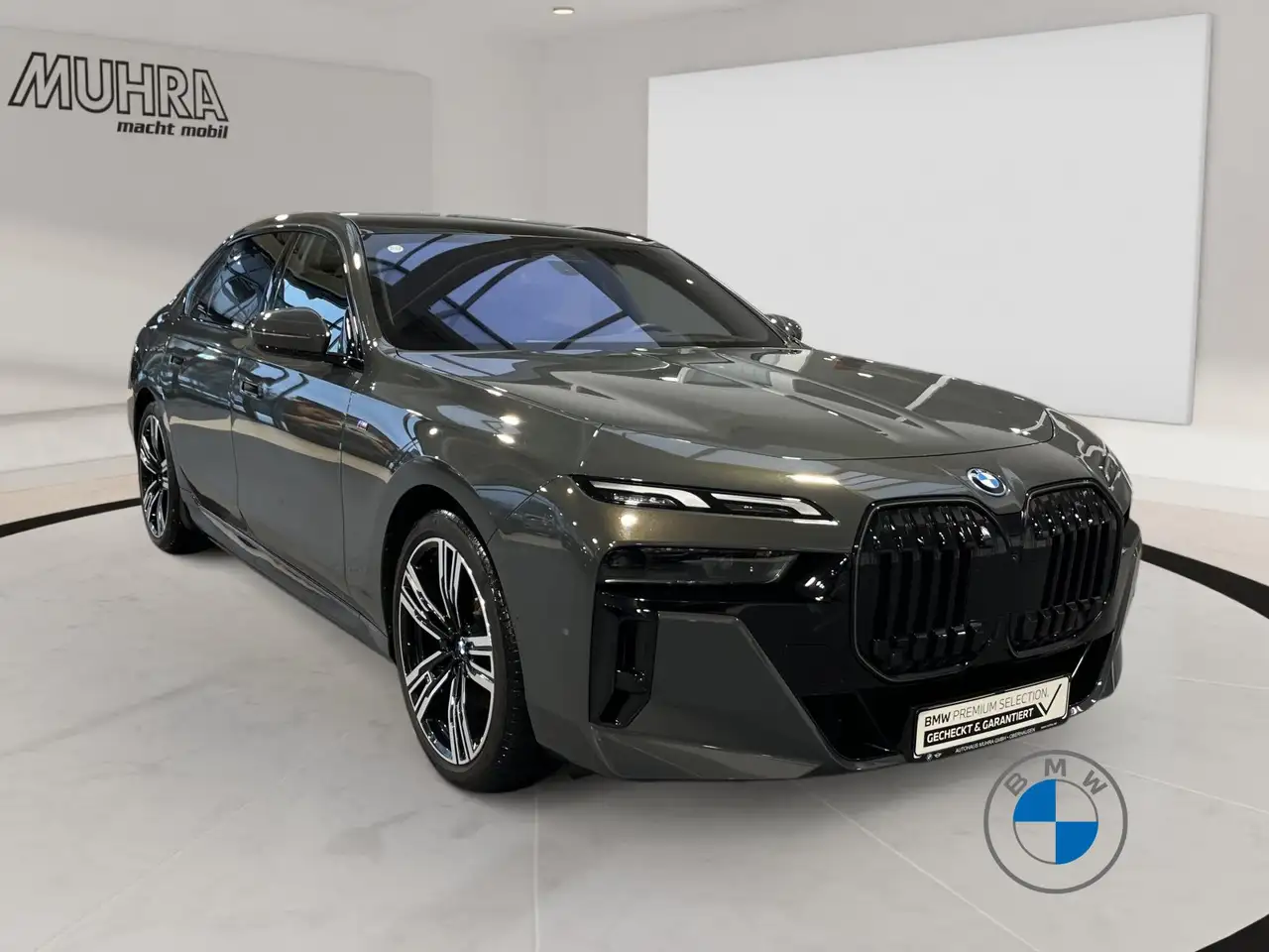 BMW i7 7