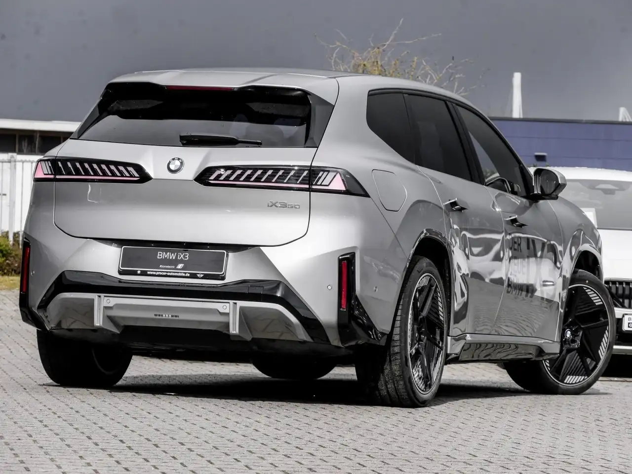 BMW iX3 50 2