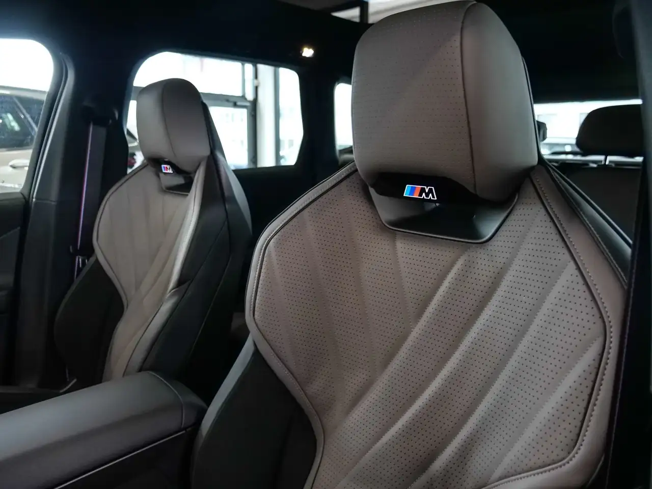 BMW iX3 50 9