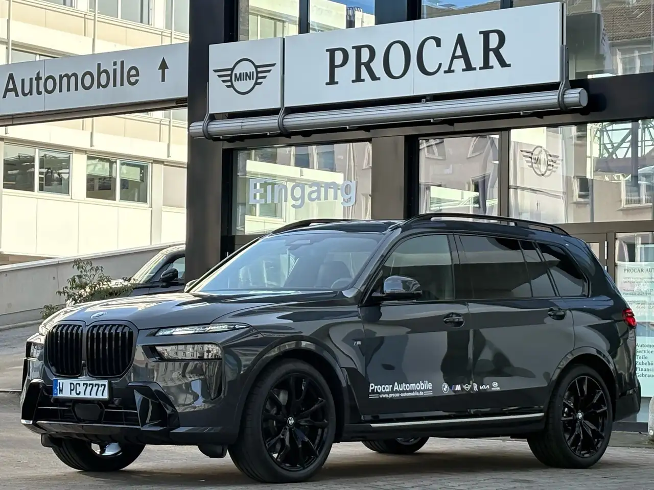 BMW X7 8