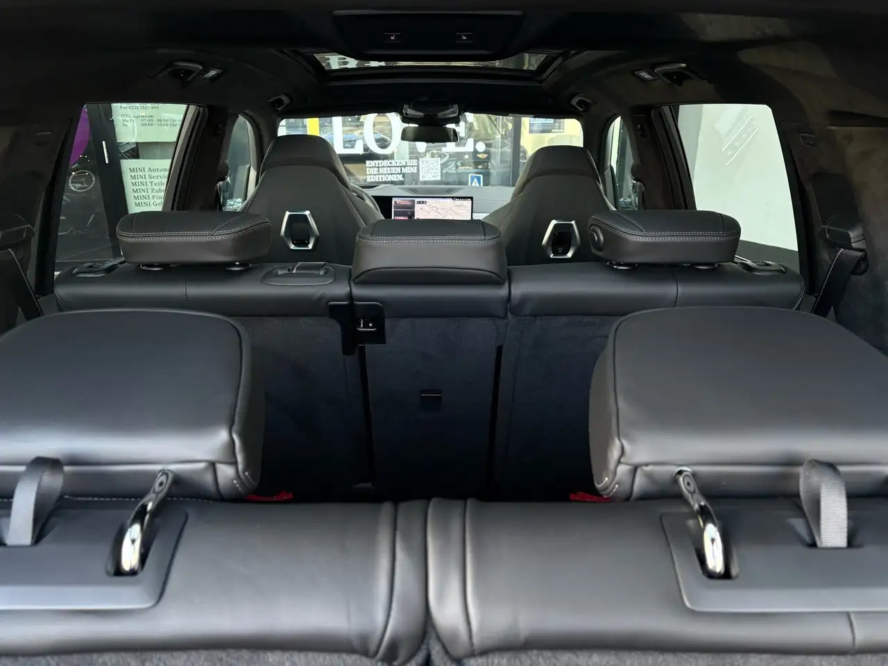 BMW X7 11