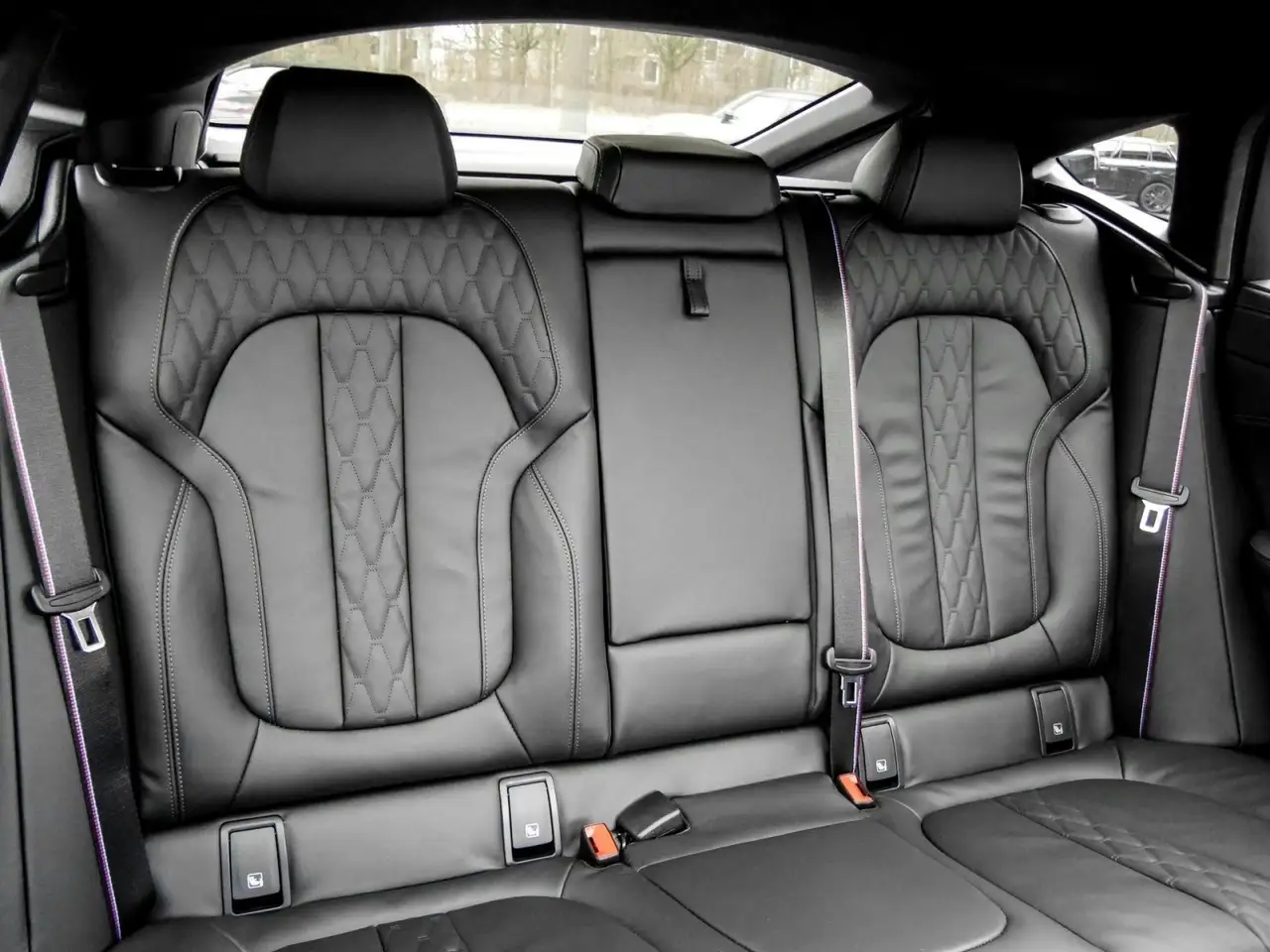 BMW X6 4