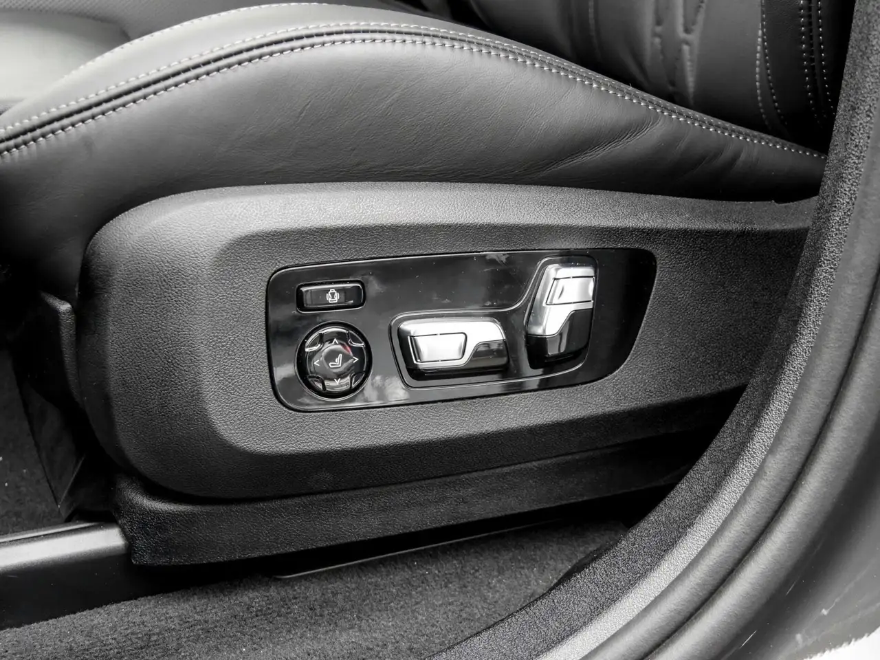 BMW X6 13
