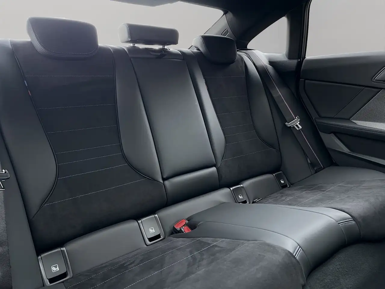 BMW 220 12