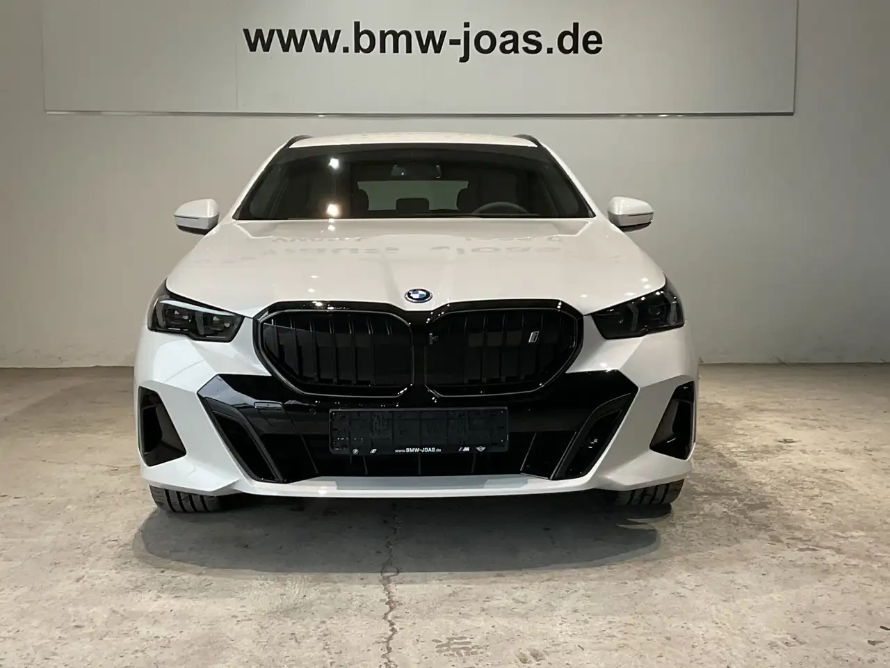 BMW i5 2