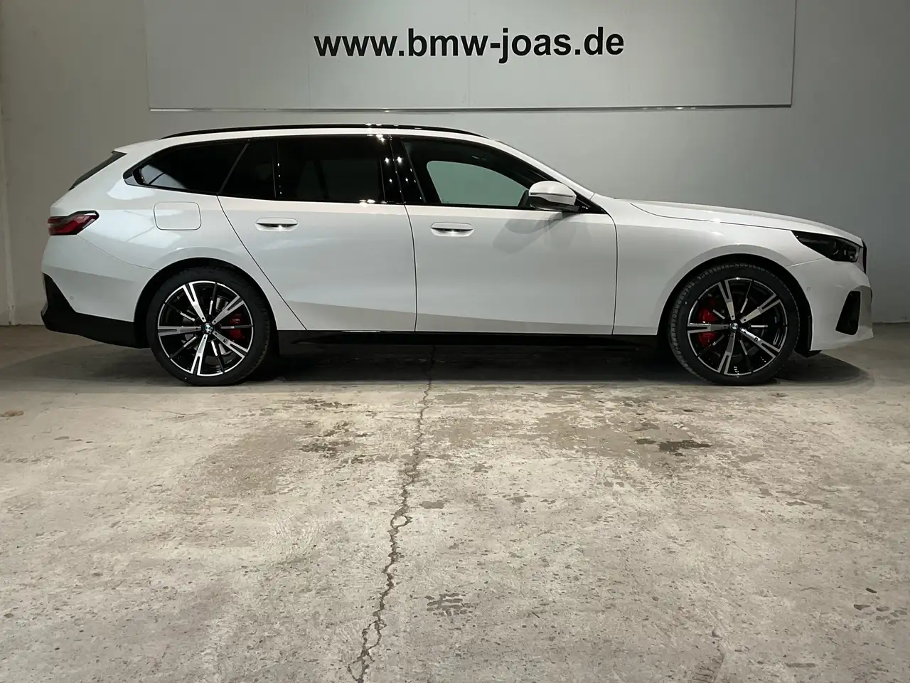 BMW i5 11