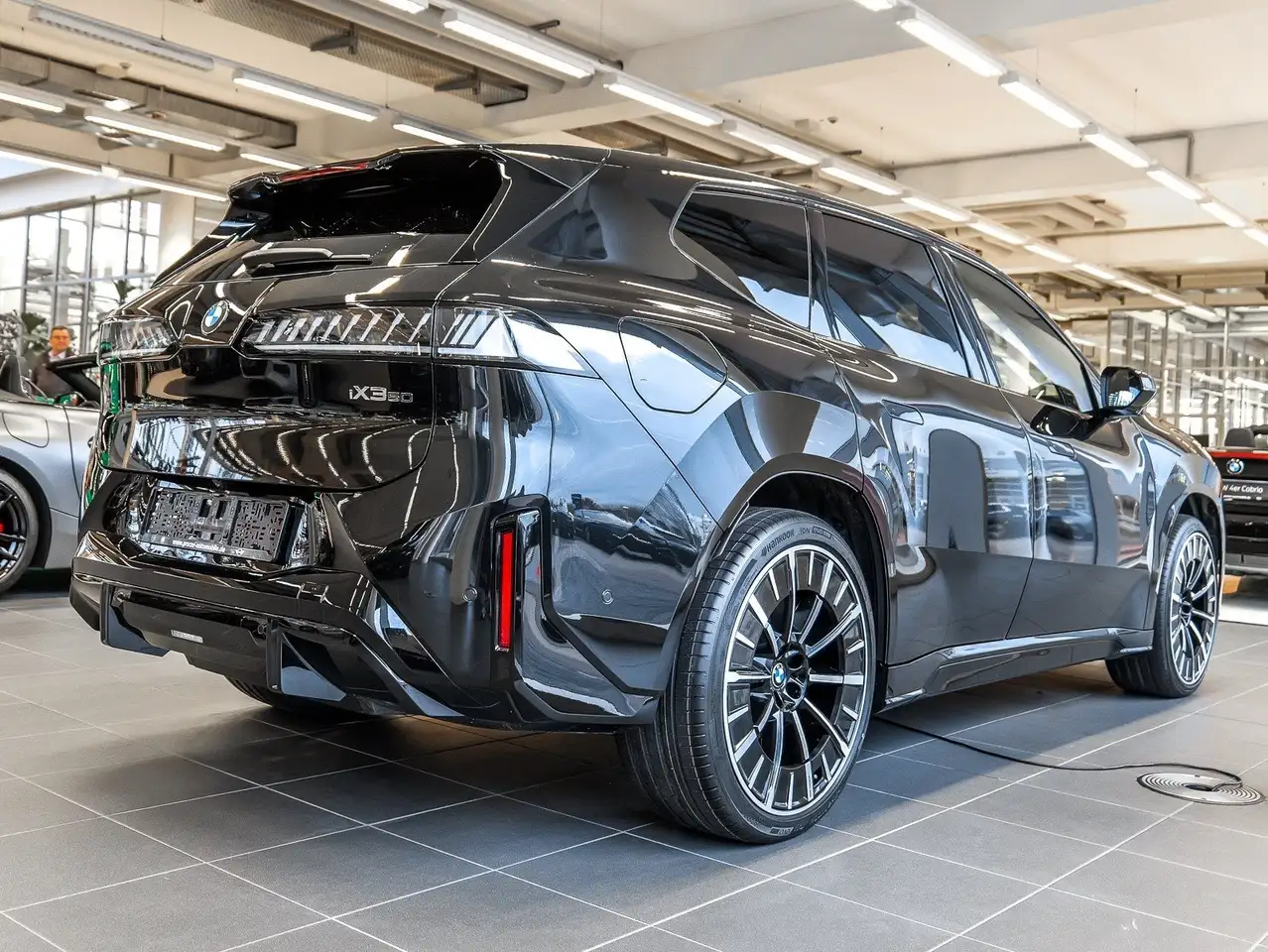 BMW iX3 50 2