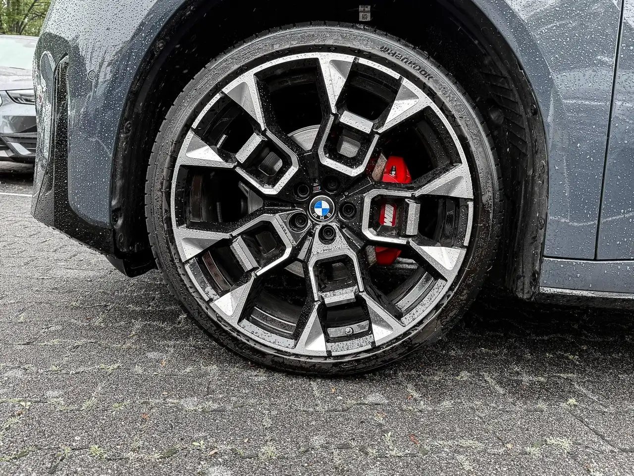 BMW iX3 50 6