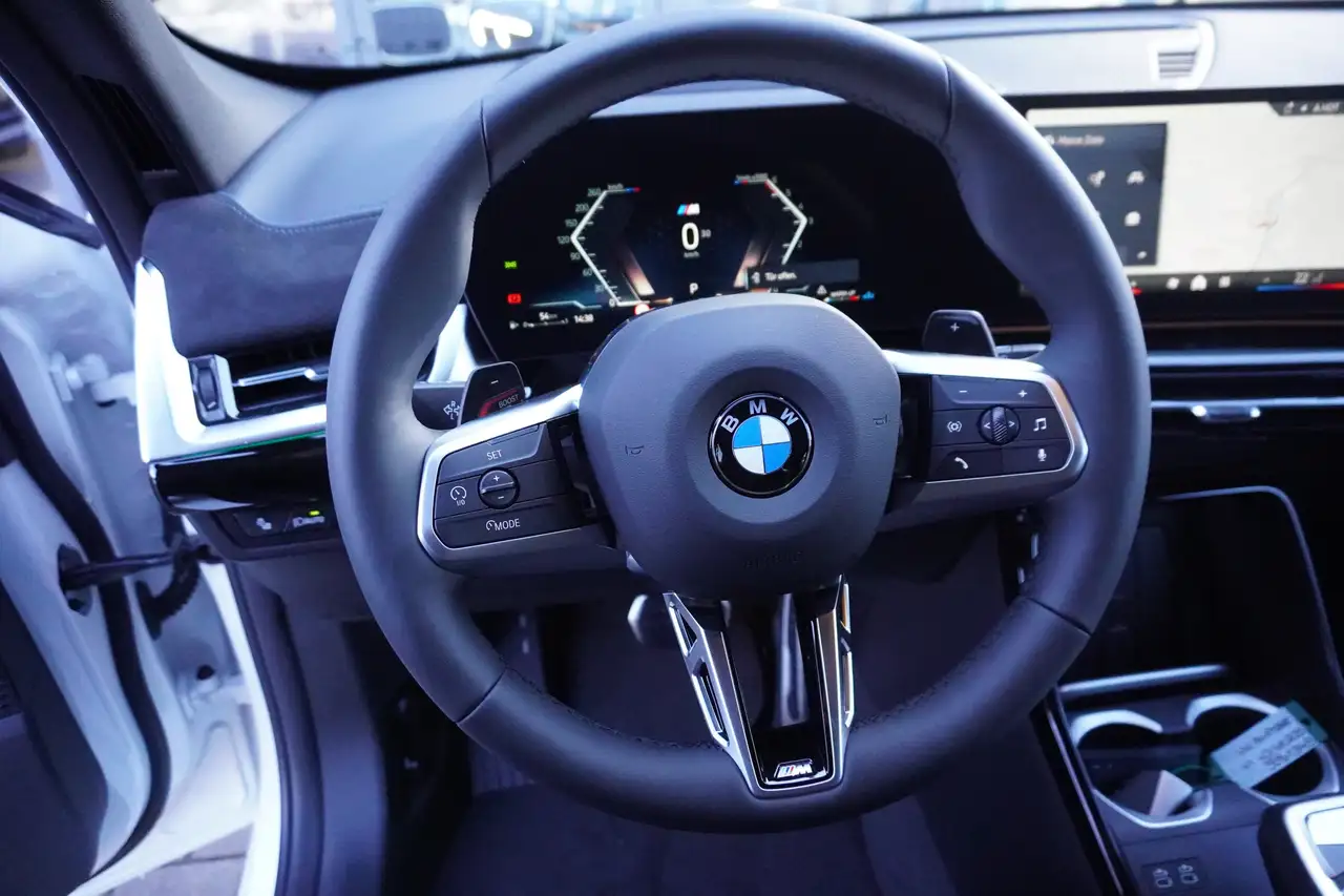 BMW X1 8