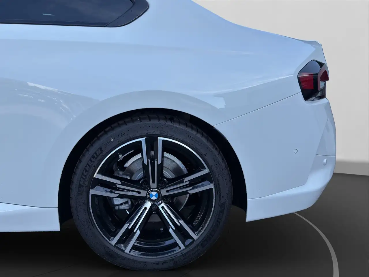 BMW 218 i 12