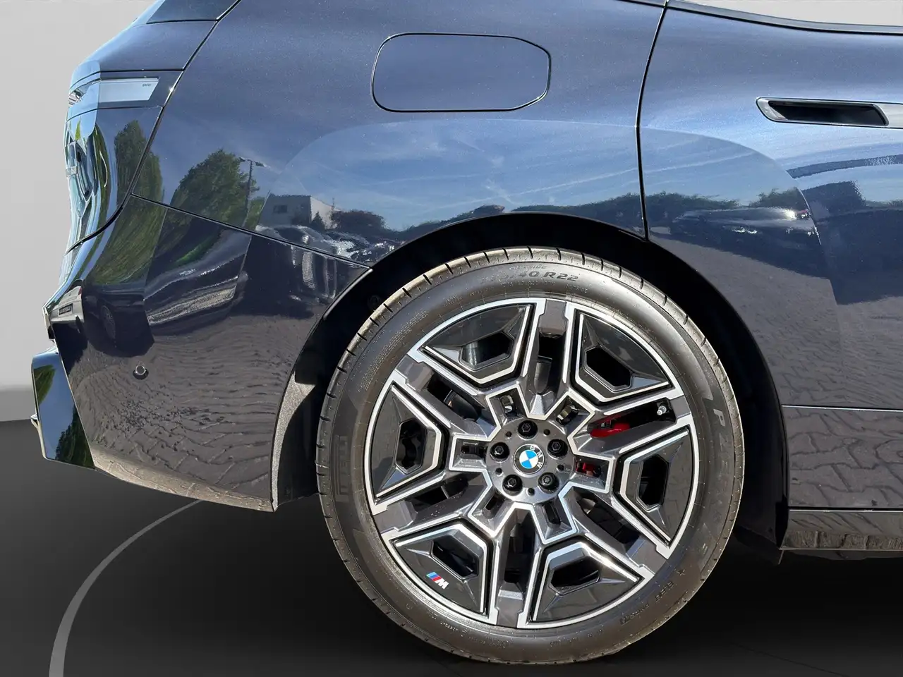 BMW iX 9