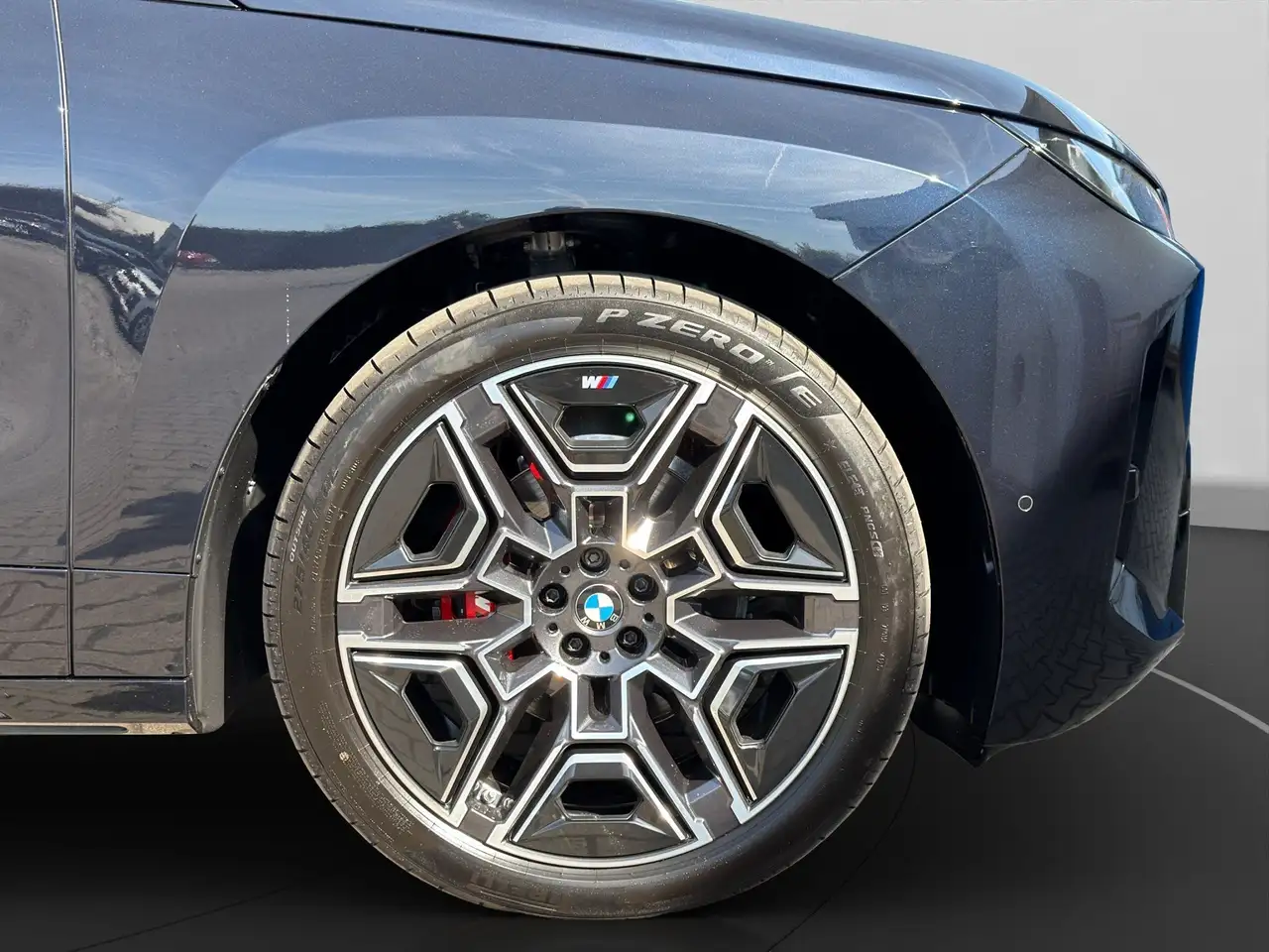 BMW iX 10
