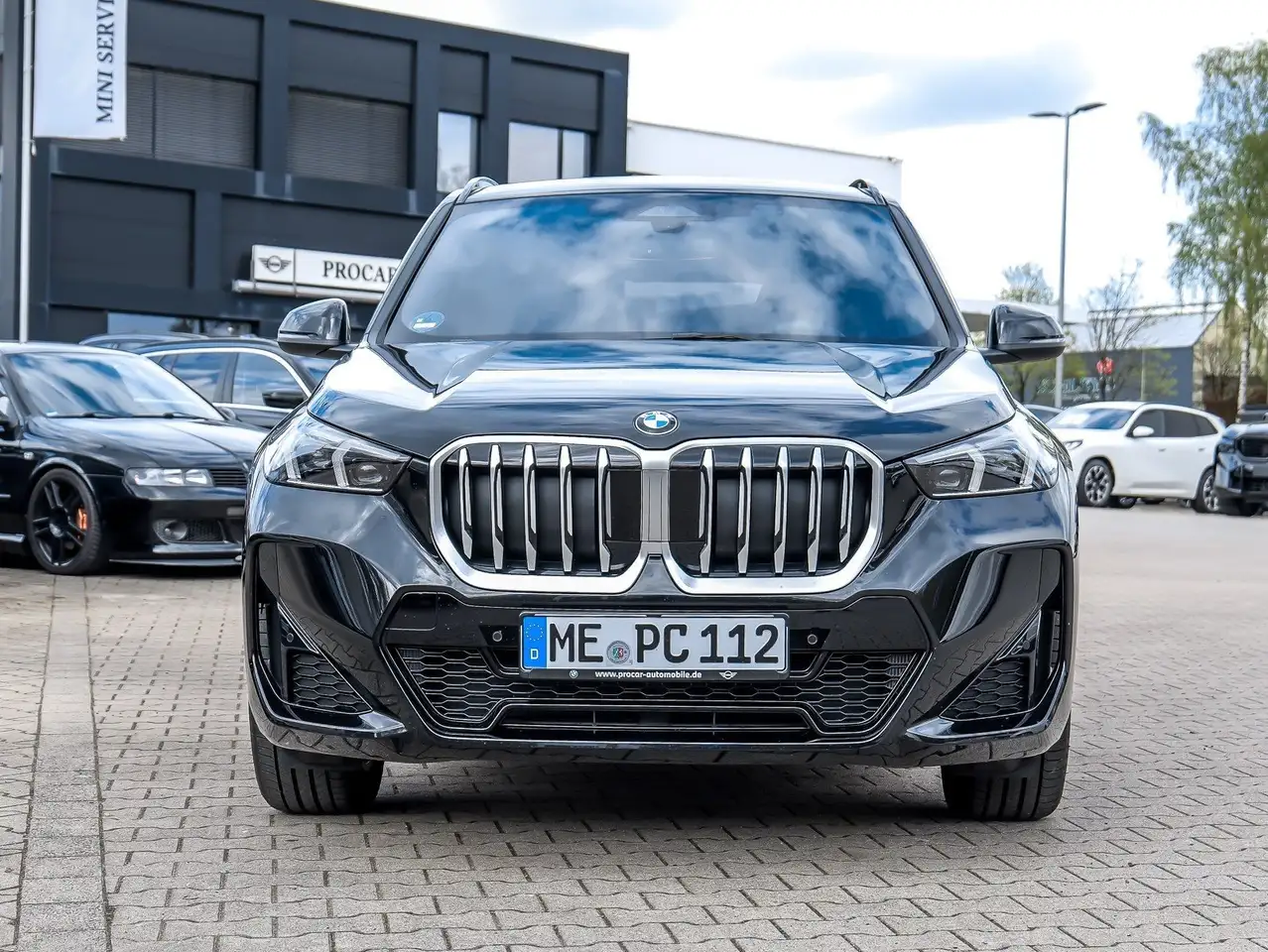 BMW X1 8