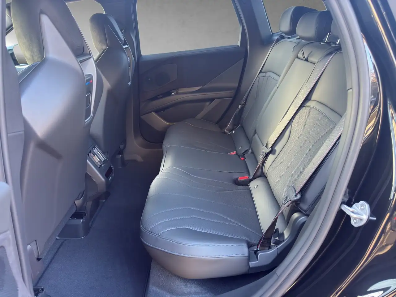 BMW iX3 50 11