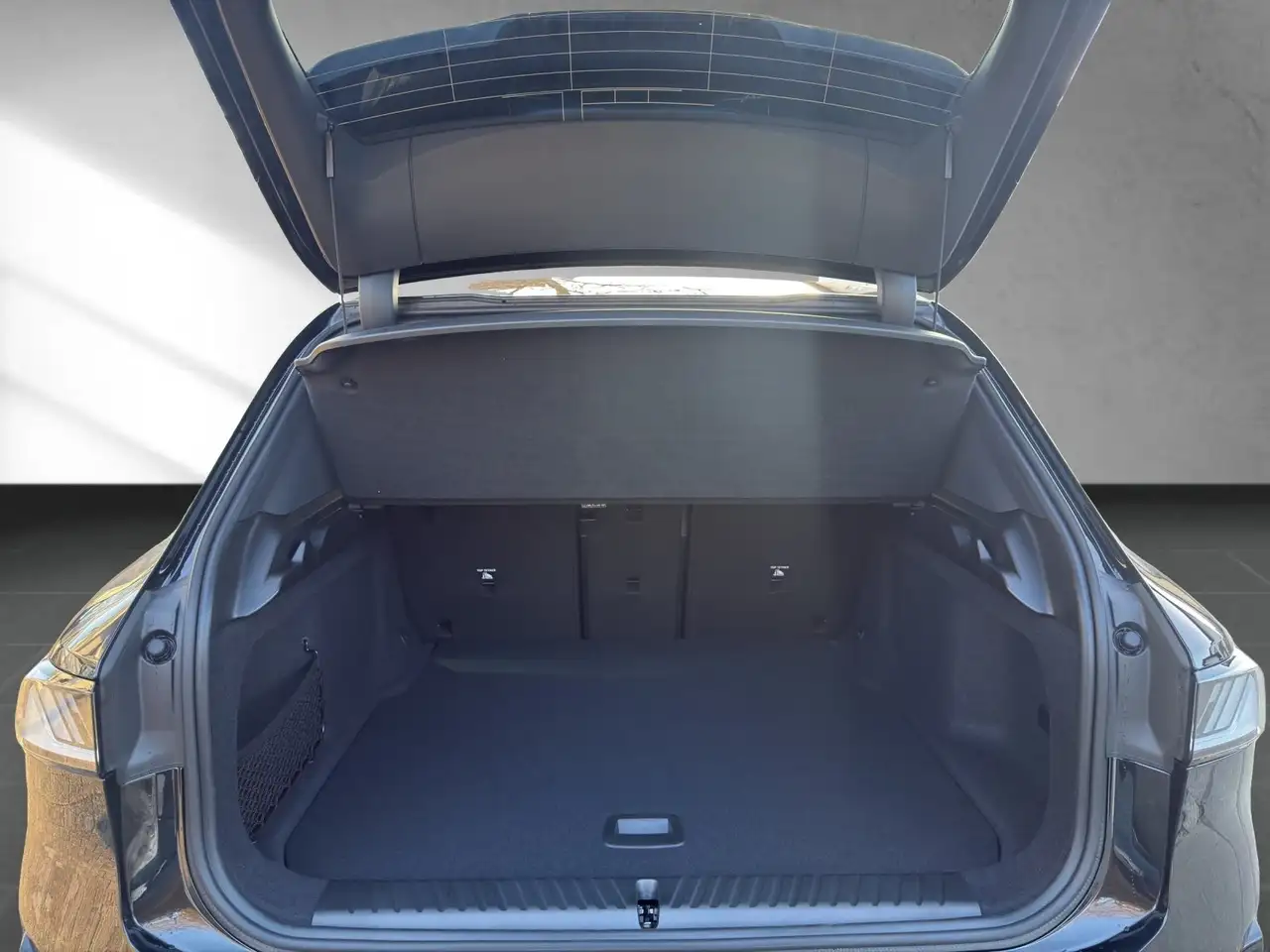 BMW iX3 50 12