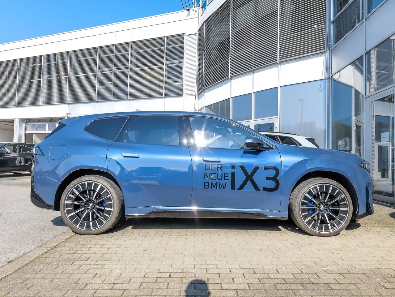 BMW iX3 50 10