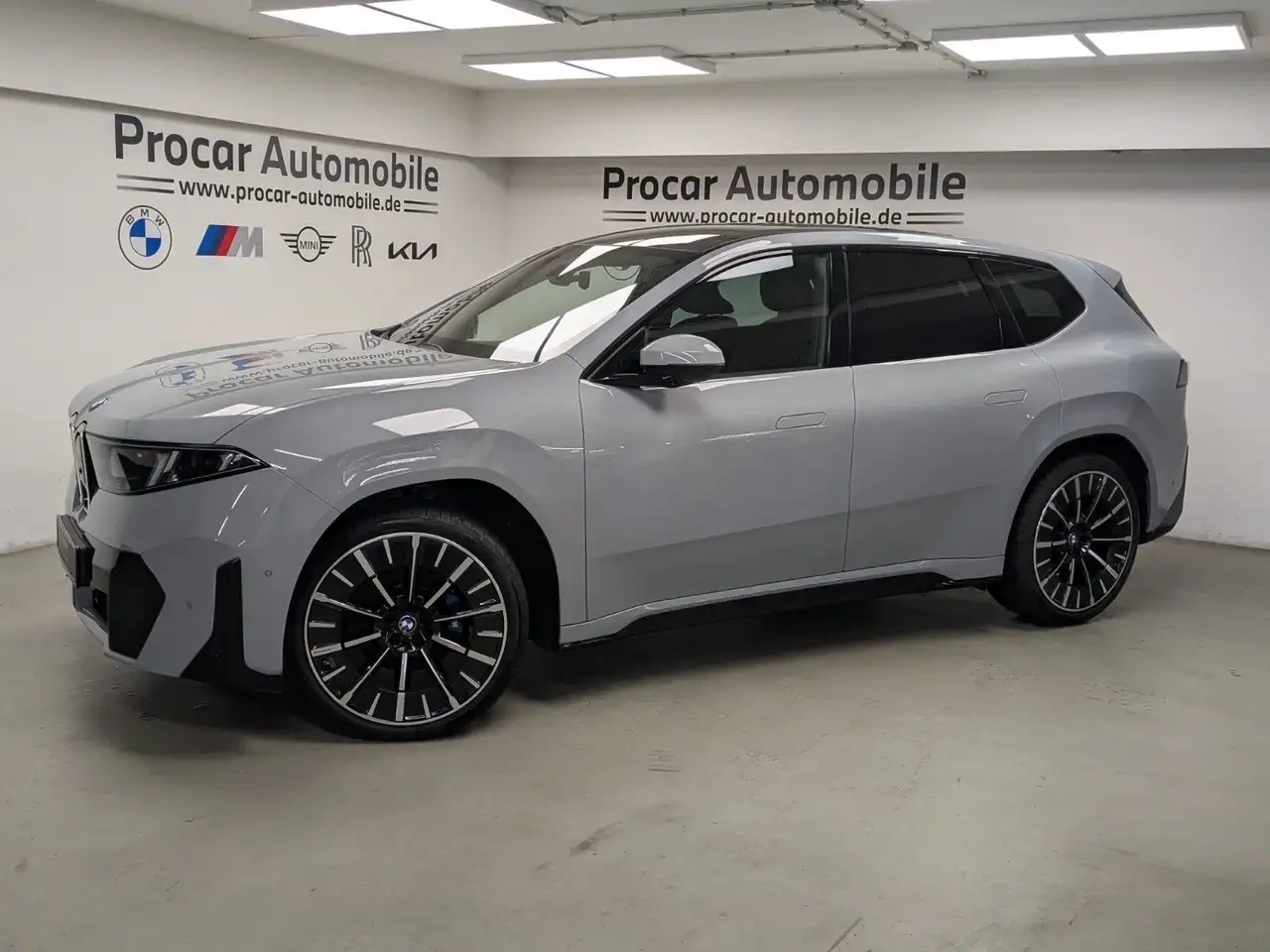 BMW iX3 50 2