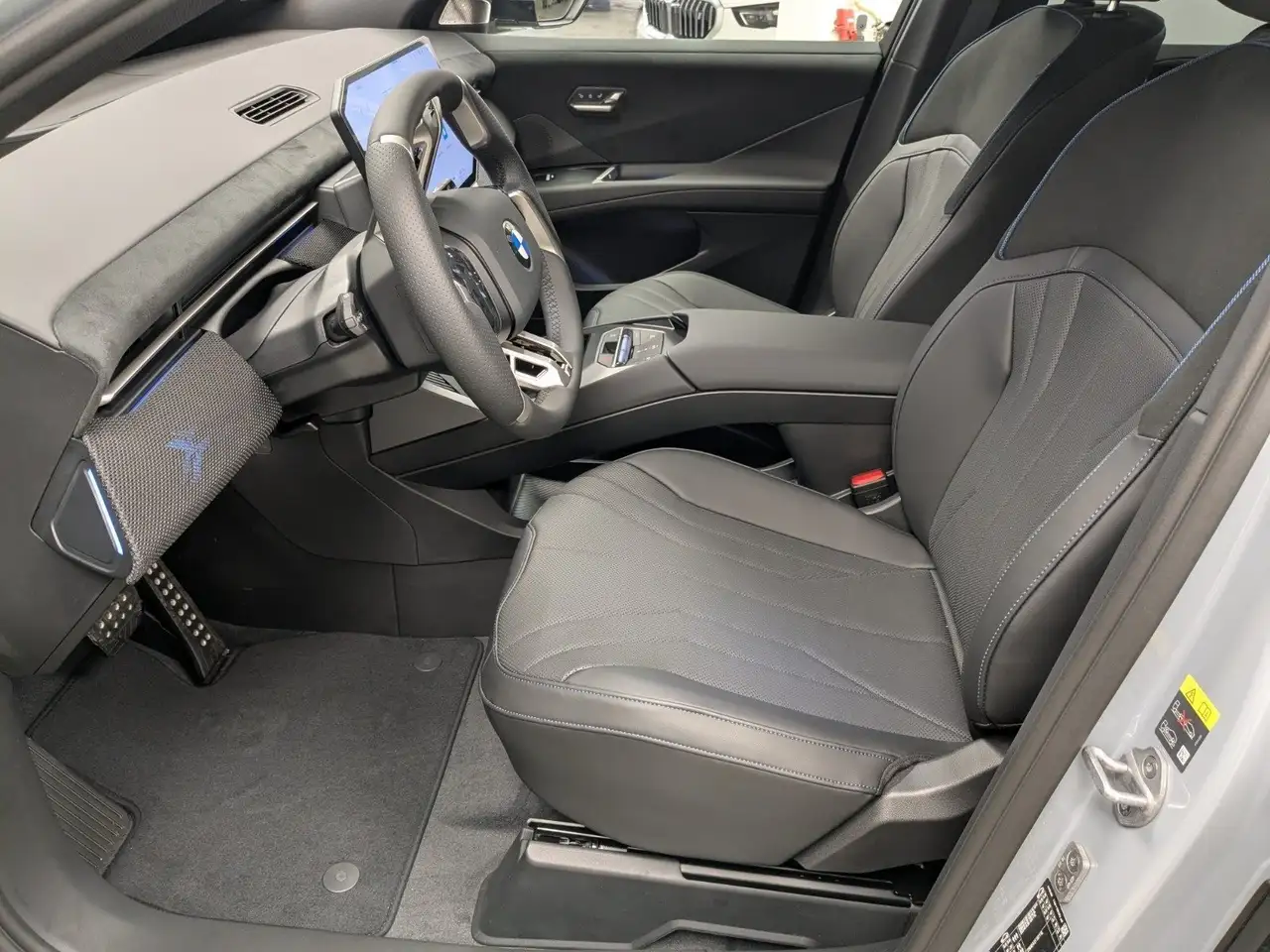 BMW iX3 50 11