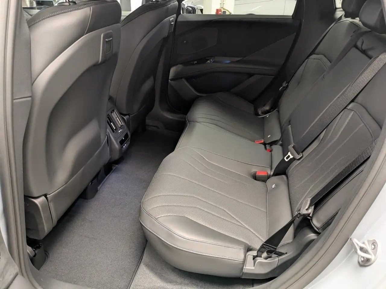 BMW iX3 50 15