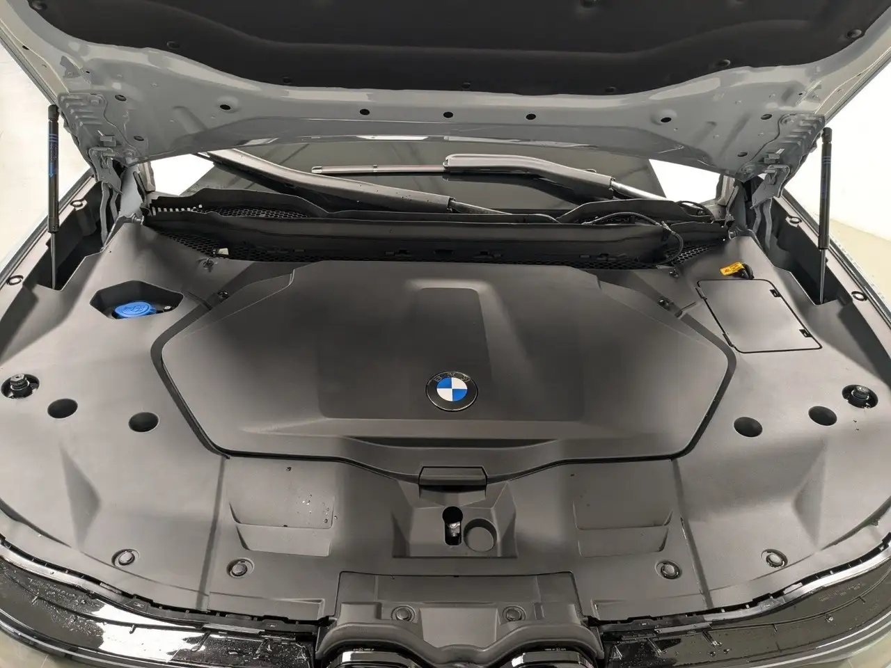 BMW iX3 50 16