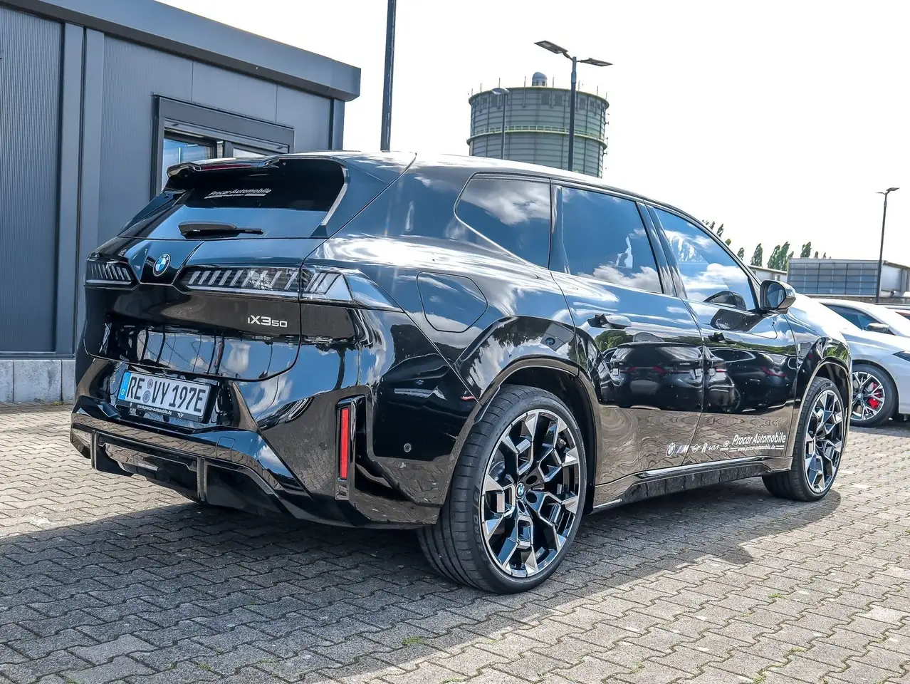 BMW iX3 50 2