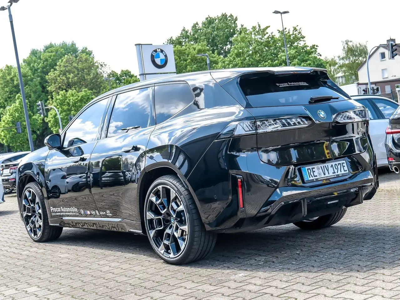 BMW iX3 50 7