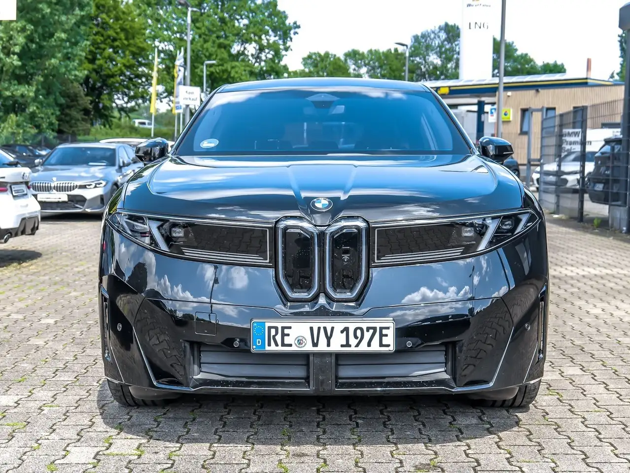 BMW iX3 50 8